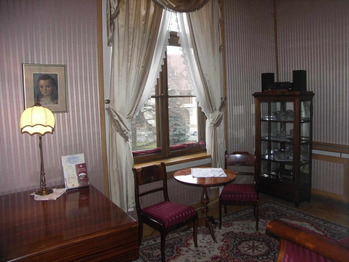 Hotel Zamek Pultusk Dom Polonii Luaran gambar