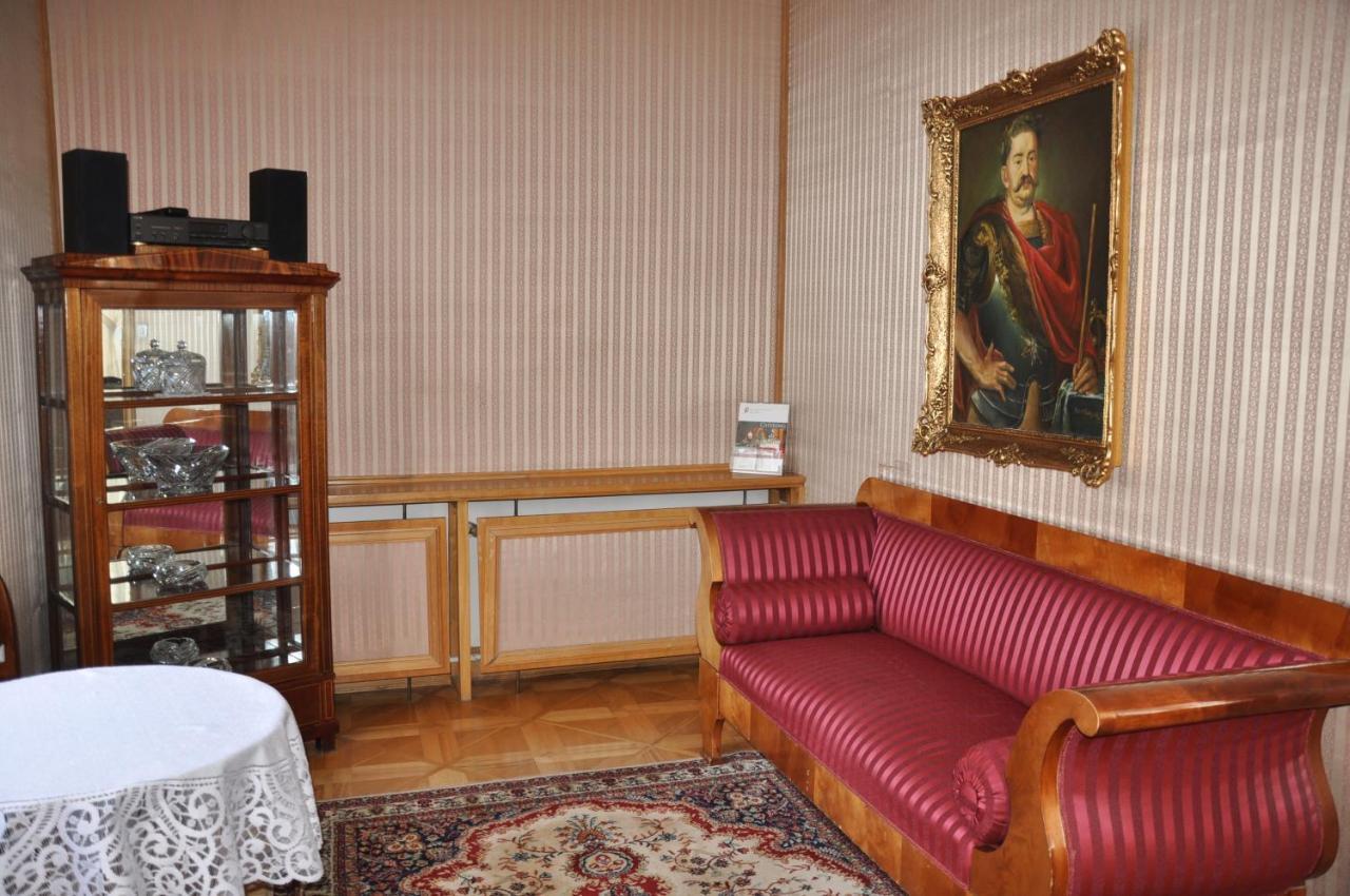 Hotel Zamek Pultusk Dom Polonii Luaran gambar