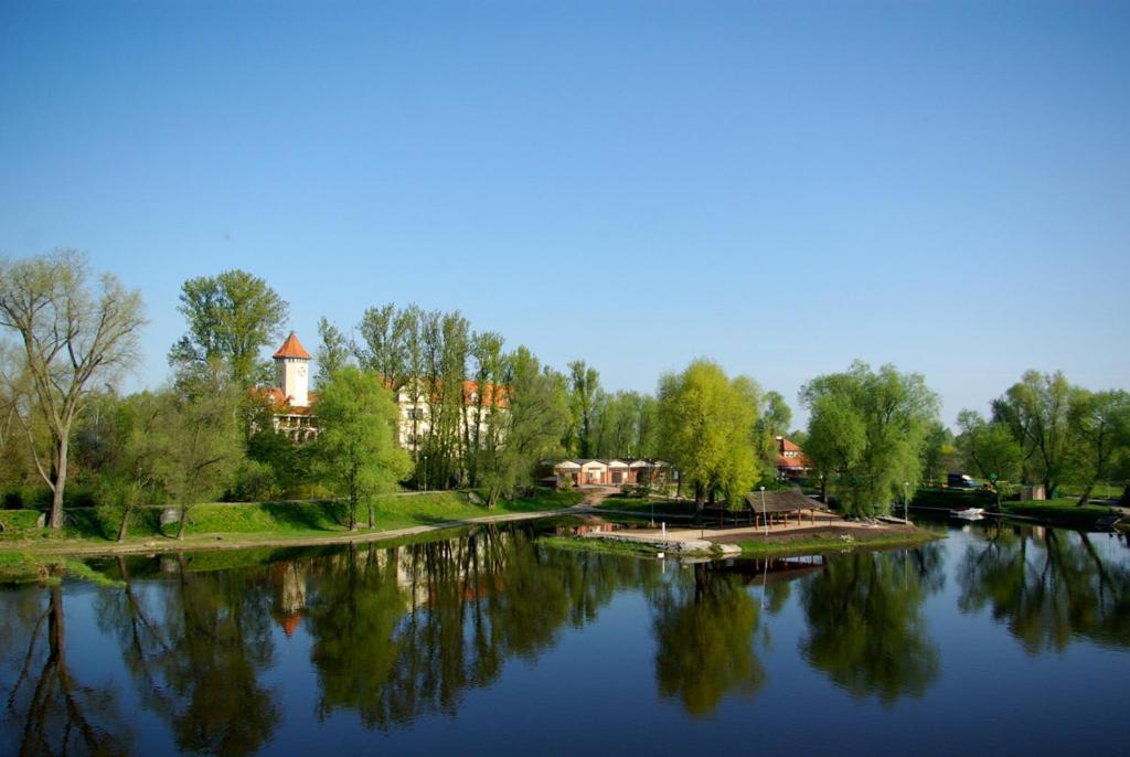 Hotel Zamek Pultusk Dom Polonii Luaran gambar