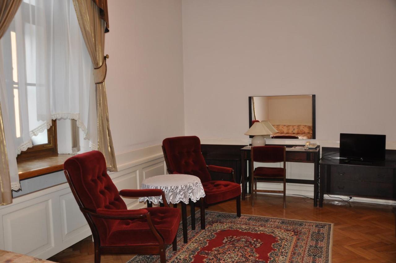 Hotel Zamek Pultusk Dom Polonii Luaran gambar